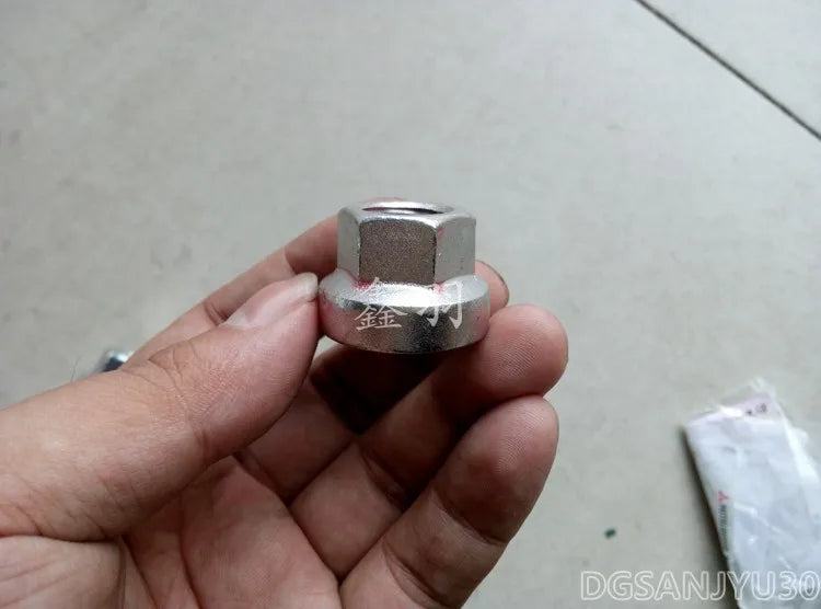 PajeroV80V90W BOLT PLATE NUT,FRONT SUSP LOWER ARM 4013A082 4013A097 4013A187