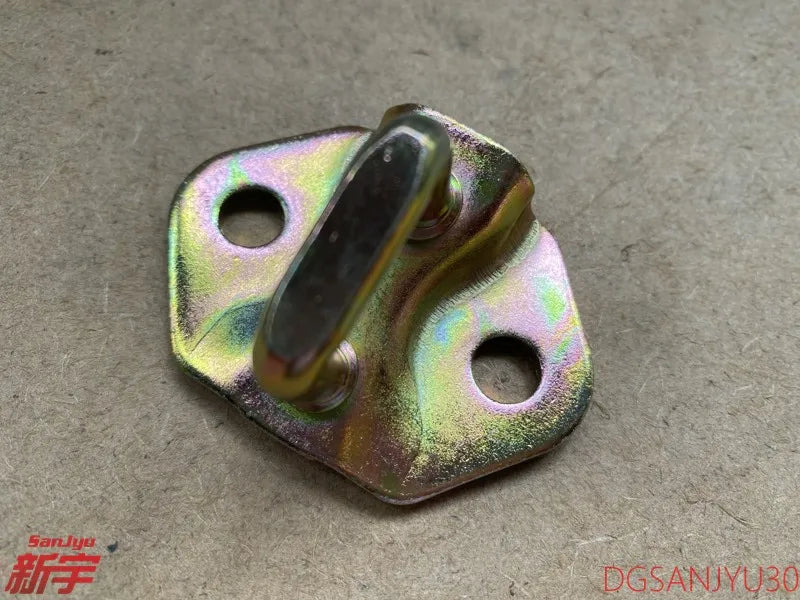 PAJEROSPORT1 L400 STRIKER,TAILGATE LATCH tail button lock back door lock MB957648 MR440229 CHINA