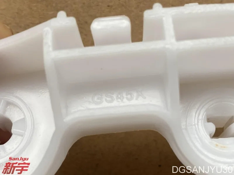 Outlander2 2010-2012 BRACKET,FR BUMPER SIDE side of front bumper plastic stent. 6400C455 6400C456 CHINA