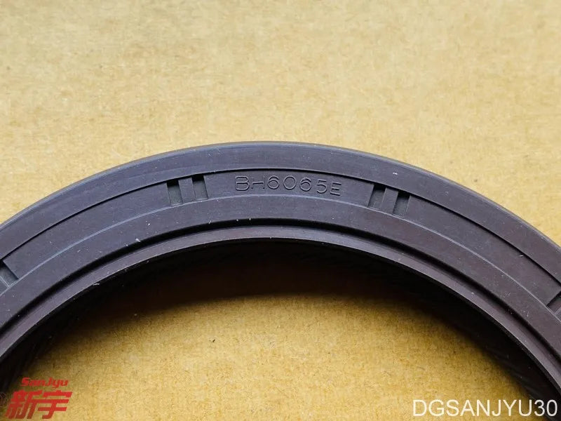 LANCER CK1A CK2A 4G15 4G18 PAJERO IO H65W OIL SEAL,CRANKSHAFT,REAR MD117643 MD372250