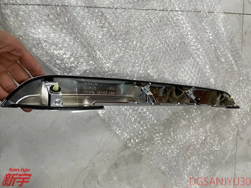 PAJEROSPORT2 KH0W GARNISH KIT,TAILGATE CHROME PLATING With reverse image mounting hole or not