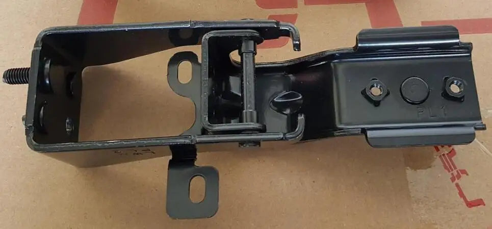 PAJERO4 V80V90W HINGE,BACK DOOR LICENSE PLATE CARRIER 5839A011 5839A012