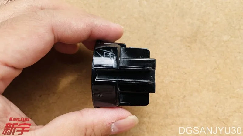 ECLIPSECROSS PLUG,FLOOR CONSOLE 8050A258