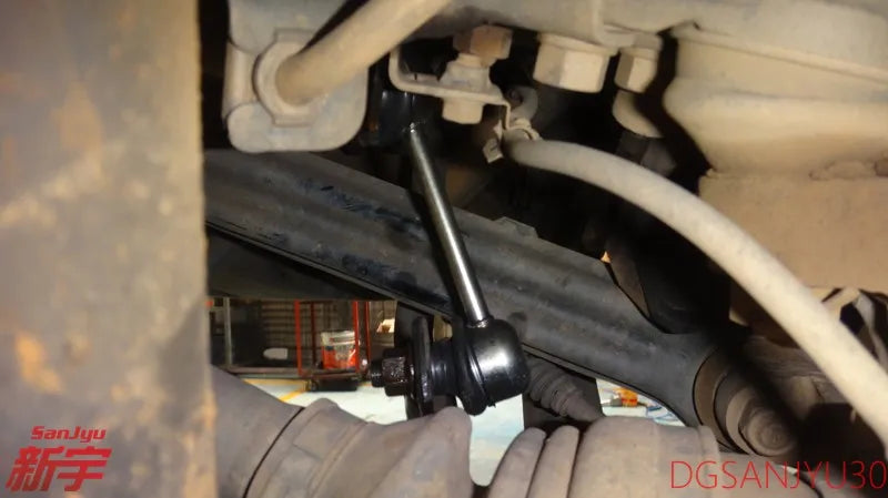 PAJERO4 V80V90W LINK,RR SUSP STABILIZER BAR 4056A111 4056A112
