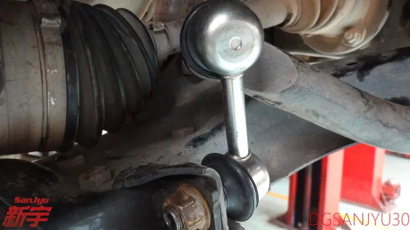 PAJERO4 V80V90W LINK,FRONT SUSP STABILIZER 4056A133 4056A134