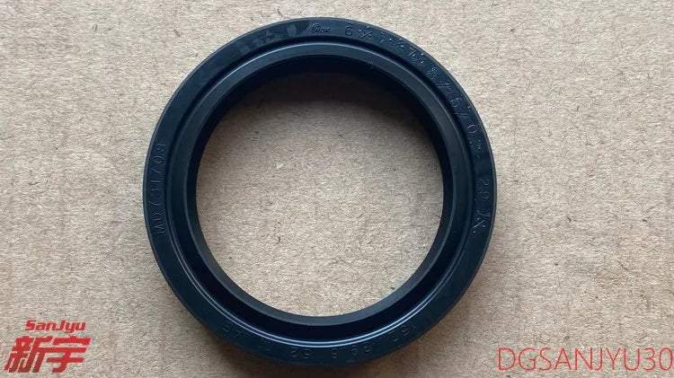 PAJERO V70V60V90V80W OIL SEAL,T/F FRONT OUTPUT SHAFT MD731708 Original 15Z 39.6 52 11 AE
