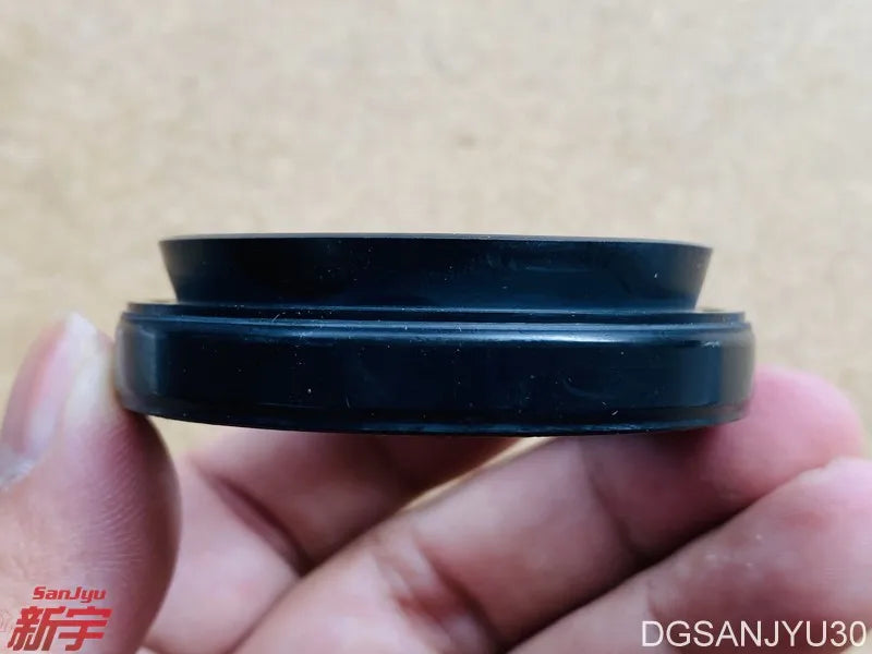 PAJERO IO H77H76 EVO LANCER ASX OUTLANDER OIL SEAL,T/M FR or RR DIFF CASE MD707184