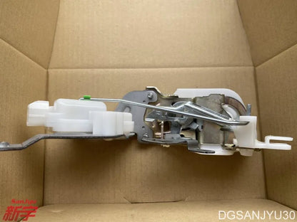 PAJERO3 V60V70V80V90 LATCH,BACK DOOR LATCH,TAILGATE GENUINE 5828A058 5828A056 MY2005-2021
