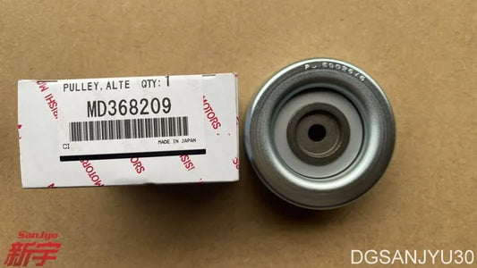 PAJERO3 4 V70V60V80V90W PULLEY,ALTERNATOR BELT IDLER MD368209