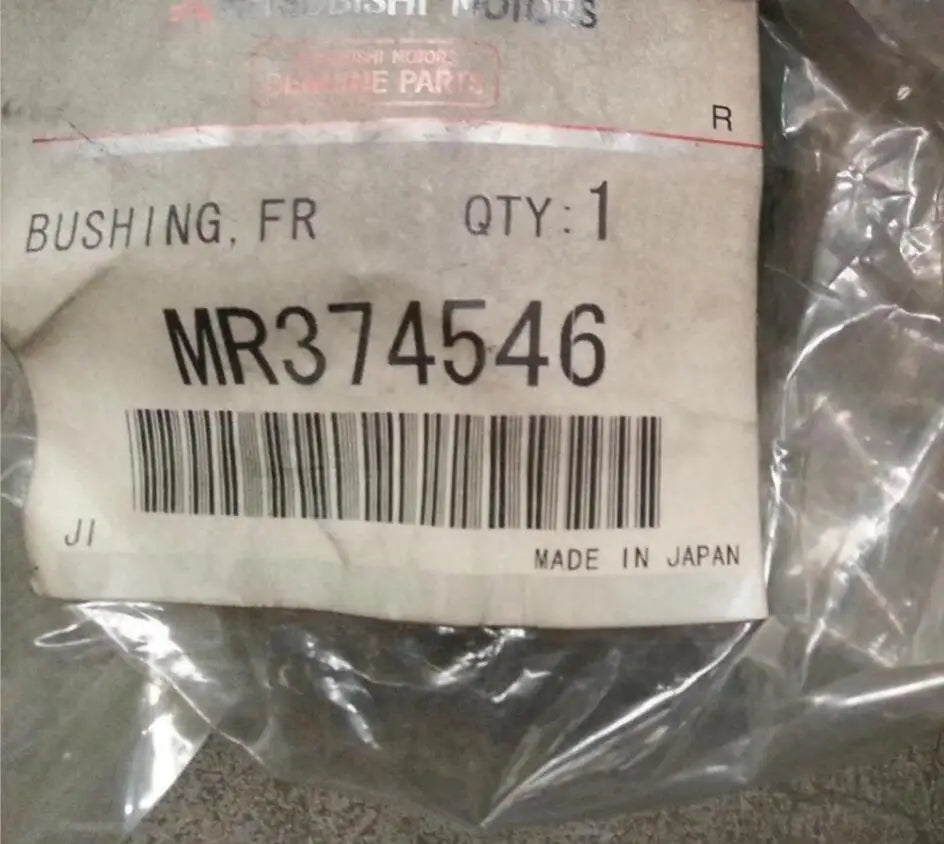 PAJERO3 4 V70V60V80V90W BUSHING,FRONT SUSP COIL SPRING UPPER MR374546