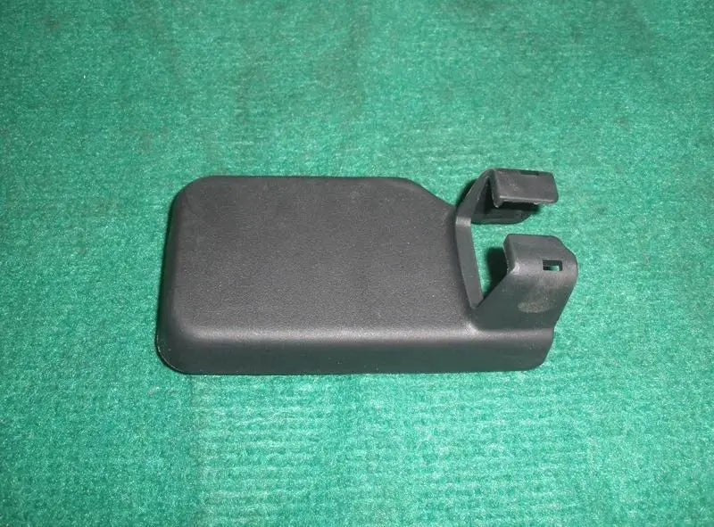 LANCERX CY0A COVER,FRONT SEAT ANCHOR LH FRONT-R BLACK 6977A395XA