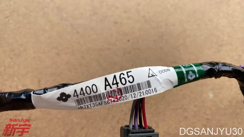 PAJERO4 V80V90W STEERING WHEEL HARNESS 4400A465