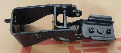 PAJERO4 V80V90W HINGE,BACK DOOR LICENSE PLATE CARRIER 5839A011 5839A012