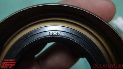 OIL SEAL,FRONT DIFF SIDE pajeroV30V40V60V70V80V90 SPORT K96 L200 L400 MB393883 GENUINE BD3298E