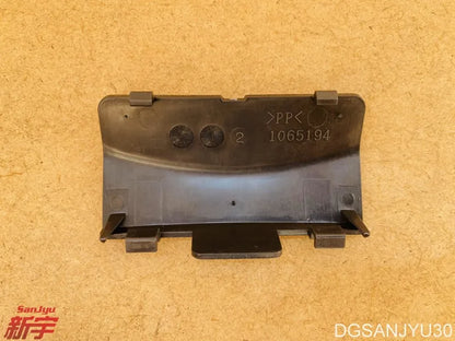 PAJERO V90V80 COVER,STEERING WHEEL,LWR 4400A373XA OEM