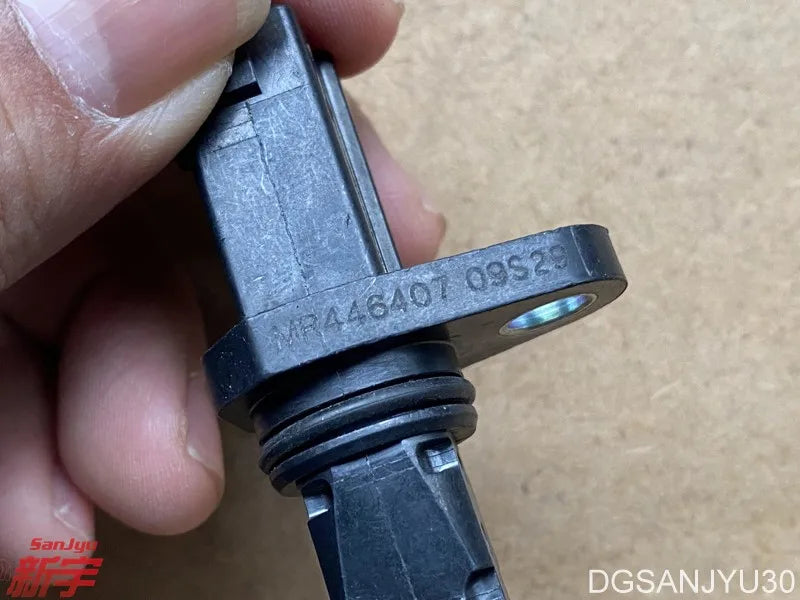 Pajero Sport L200 IO SENSOR,VEHICLE SPEED MR446407 MR446406 MR446405 MR446789 MR470534