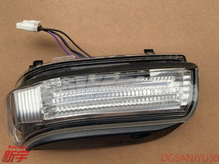 PAJERO V90WV80W LAMP ASSY,SIDE TURN SIGNAL,FRONT LH LEFT 8351A029 8351A030 GENUINE