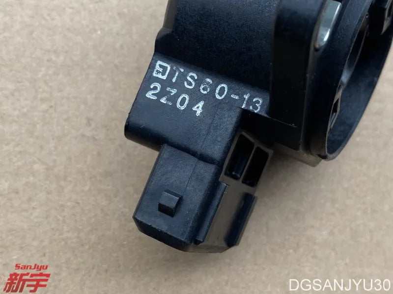 PajeroV33 V43  SPACE WAGON N34W SENSOR,THROTTLE BODY THROTTLE MD614697 Original