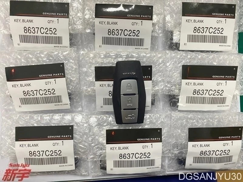 OUTLANDER4 GM0W KEY,KEYLESS OPERATION BLANK 3SWITCH 8637C252 Opening and closing the door remote control