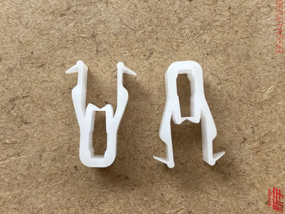 Outlander ASX ECLIPSECROSS PAJERO PAJERO SPORT CLIP,FLOOR CONSOLE INSTRUMENT MR402859 GENUINE 2pcs