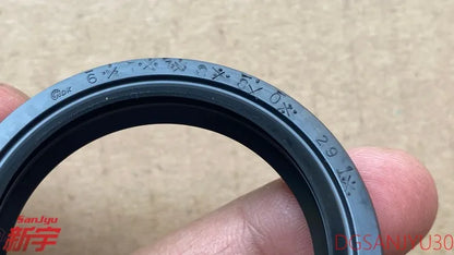 PAJERO V70V60V90V80W OIL SEAL,T/F FRONT OUTPUT SHAFT MD731708 Original 15Z 39.6 52 11 AE