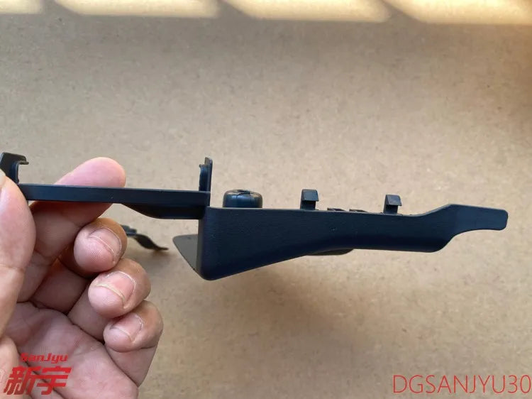 OUTLANDER CW0WGF0W ASX GA0W COVER,FRONT SEAT SIDE SHIELD,INR POWER L-L or R-L