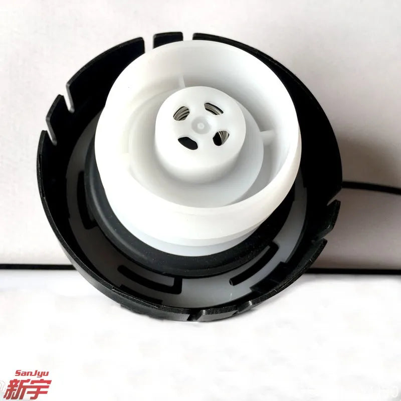 FOR PAJERO PAJERO IO L200 CAP,FUEL TANK With rope and check valve