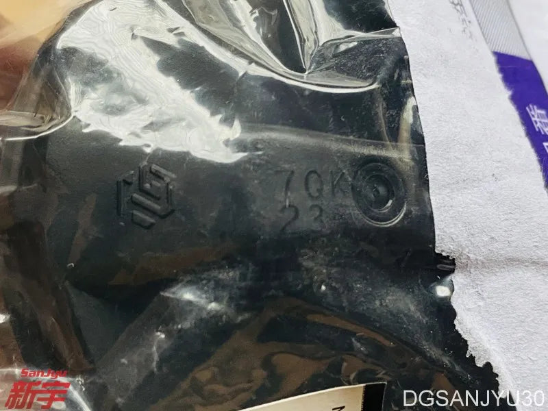 PAJERO23 V30V70/IO H77W L200 CAP,FUEL TANK MN106160 GENUINE