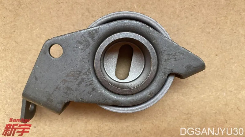 PAJERO IO H77W 4G94 TENSIONER,TIMING BELT MD320174 KOYO