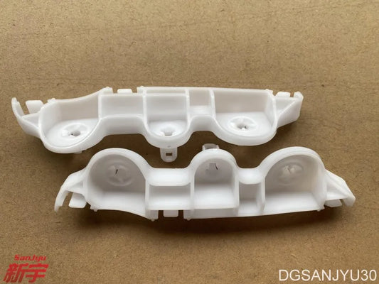 Outlander2 2010-2012 BRACKET,FR BUMPER SIDE side of front bumper plastic stent. 6400C455 6400C456 CHINA