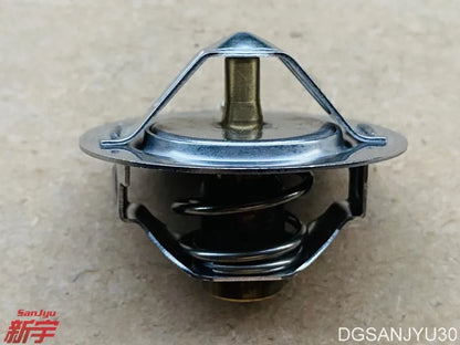 PAJERO V31V32V33V43 L300 P03 THERMOSTAT KIT 88°C MD972903