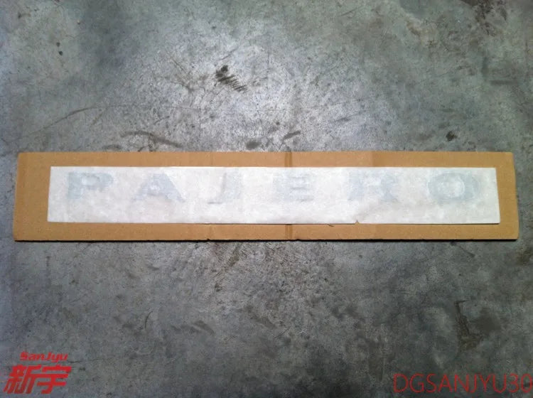PAJERO V80V90W PAJERO MARK LOGO SILVER 7415A151HA