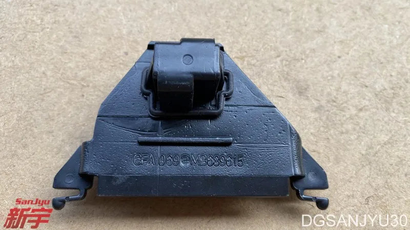 PAJERO2 V30V40 HOOK,FUEL FILLER LID MB669616