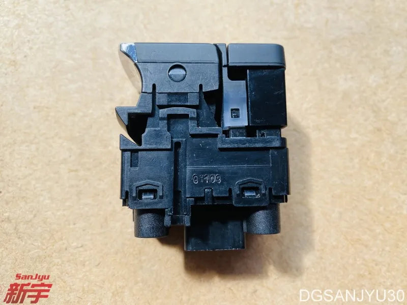 OUTLANDER GF0W GG0W EclipseCross GK0W SWITCH,PARKING BRAKE  8606A033 USED