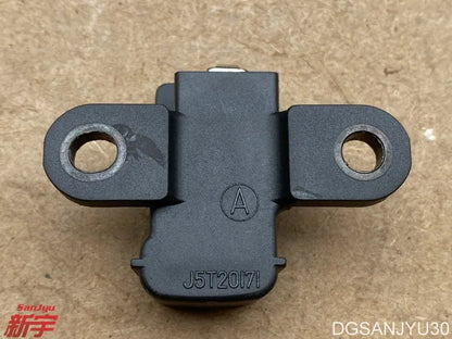 PAJERO IO H70W H60W SENSOR,ENG CRANK ANGLE MR560132 CHINA