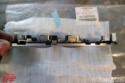 PAJERO V90W V80W PANEL,FR DOOR POWER WINDOW SWITCH,LH 8619A088HA Original 2008-2013