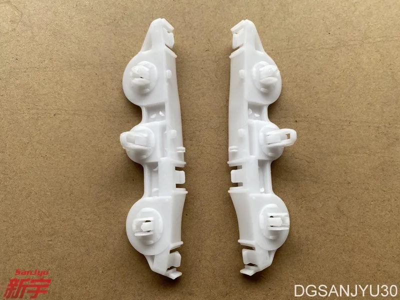 Outlander2 2010-2012 BRACKET,FR BUMPER SIDE side of front bumper plastic stent. 6400C455 6400C456 CHINA