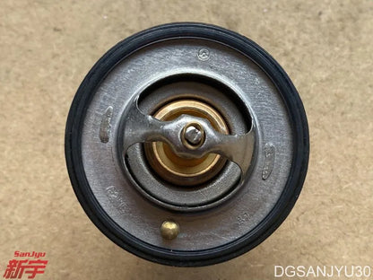 DELICA L300 L400 PAJERO IO THERMOSTAT KIT 82°C SMD337408 CHINA SAME 4G63 4G64 4G93 4G94