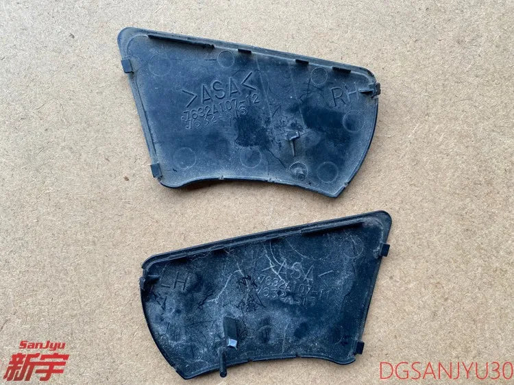 PAJERO4 V90V80W COVER,DOOR MIRROR BASE,USED a pair 7632A515 7632A516