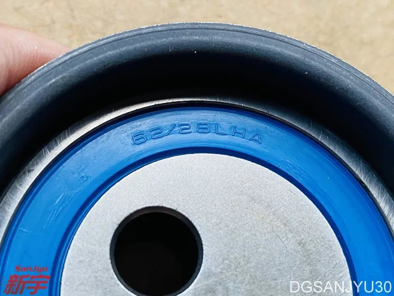 PAJERO L200 PAJEROSPORT GALANT L200 L300 L400 4G63 4G64 ENGINE PULLEY,TIMING BELT TENSIONER MD182537