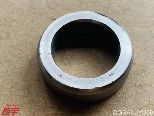 PAJERO IO H65H66H56H76H77W RETAINER,RR AXLE SHAFT BEARING,INR MR430446