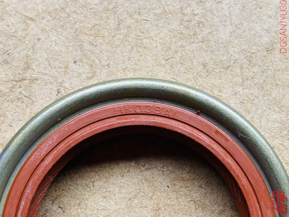PAJERO IO H77W H76W PAJERO V20V30 L200 L300 L400 OIL SEAL,A/T OIL PUMP BODY MD951338 MR581104