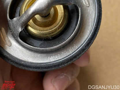 LANCER ASX 4A91 4A92 THERMOSTAT KIT 82°C MN176384