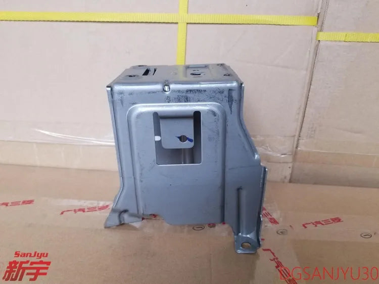 Outlander3 BRACKET,FLOOR CONSOLE,REAR 2019-2021