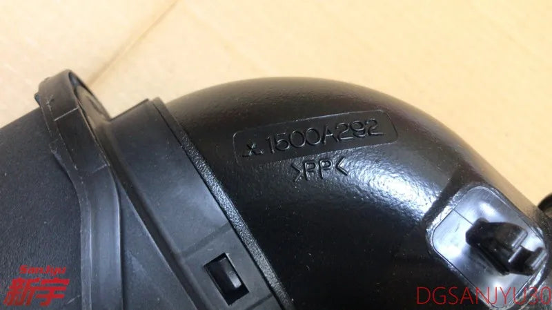 PAJERO V70V80V90V60 PRE-CLEANER ASSY,AIR CLEANER INLET 1500A292（MR481402）