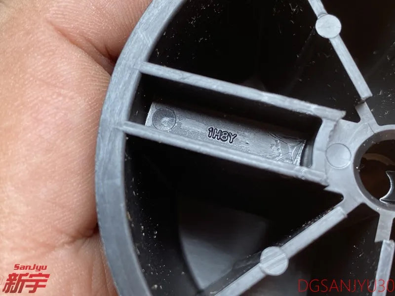 PAJERO4 V90V80 STOPPER,ACCEL PEDAL ARM GENUINE MN103774