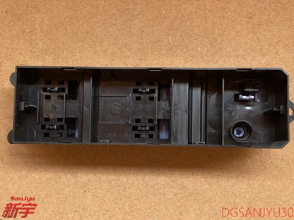 Outlander2 CW0W ASX LANCER10 SWITCH COVER SHELL DOOR POWER WINDOW Just the shell, not including bulb,semi-finished product