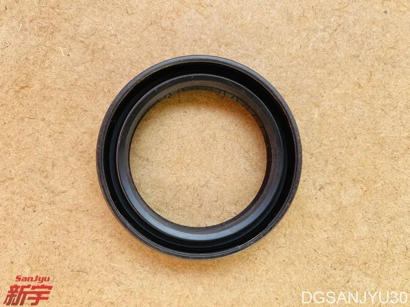 PAJERO V70V60V90V80W OIL SEAL,T/F FRONT OUTPUT SHAFT 3231A038 Original SHR2 39.6 52 11 AE
