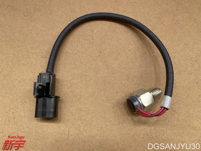 PAJERO V30V20V40 PAJERO SPORT1 K90 L200 K70 L400 PD0 SWITCH,T/F GEARSHIFT 4WD LAMP MB811555 Original