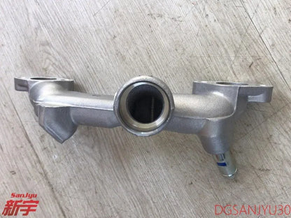 PAJERO V83V93 MT PIPE,CYLINDER HEAD WATER BY-PASS 1305A153